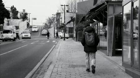 The Day He Arrives (Hong Sang-soo, 2011)