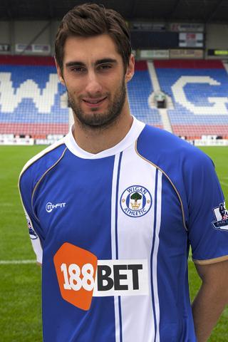 Entrevista a Adrián López, ¿posible sustituto de Villa en la Eurocopa?