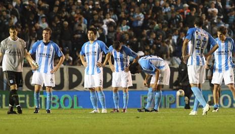 El peor. Racing fue una sombra ante los pibes de Boca. 
