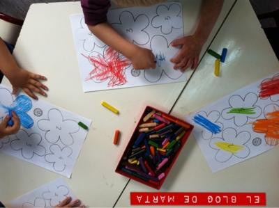 FLORES DE PAPEL ( colorear, recortar y pegar)