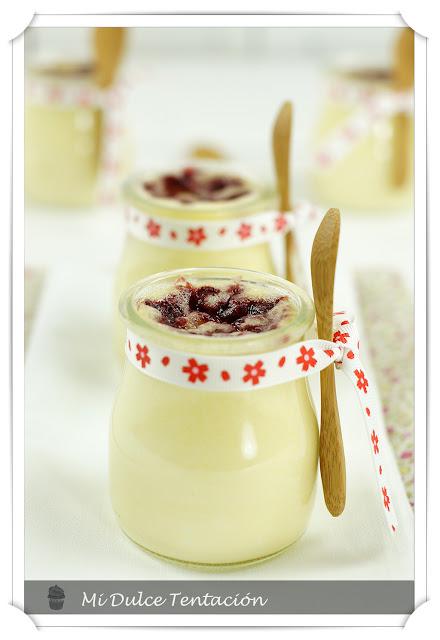 Tarta de Queso en Vaso con Espirales de Fresas