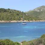 Fondeados en la isla de Cabrera Preciosa vista de nuestro velero