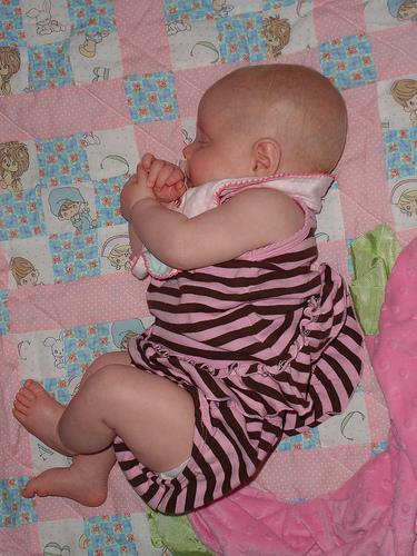 Durante los primeros seis meses de vida es que el bebé aprende a dormir bien