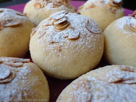 Pan de almendras, albaricoque y vainilla