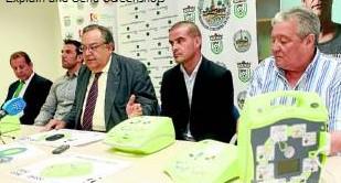 LA FEDERACIÓN ANDALUZA DE FÚTBOL ENTREGARÁ DESFRIBILADORES A TODOS LOS CLUBS