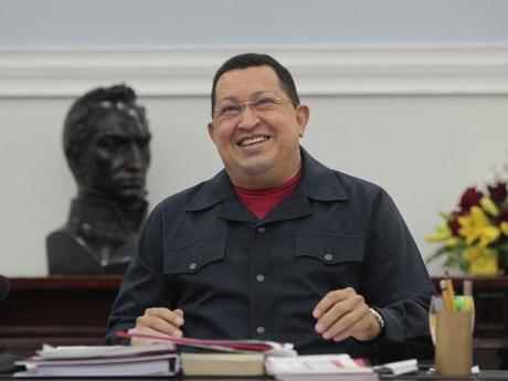Chávez reaparece activo y de buen ánimo tras 11 días de ausencia