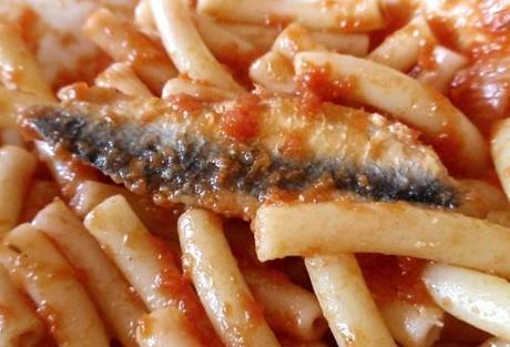 Maglie siciliane con tomate y boquerón