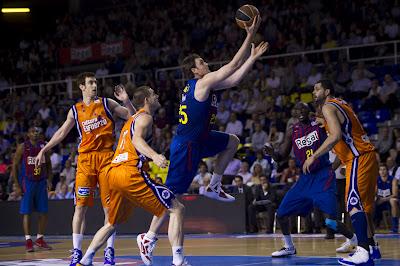 El Barça se recrea con un Valencia Basket de porcelana (84-57)