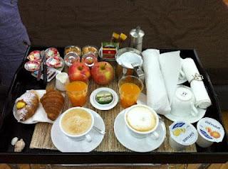 ESCAPADA A ROMA. DURMIENDO JUNTO A LA FONTANA