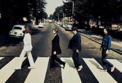 20120525130520-beatles-caminando.jpg