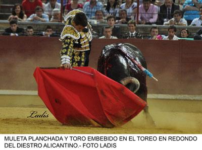 CORDOBA- FERIA DE MAYO 2012: EL CAPOTE DE MORANTE Y POCO MÁS