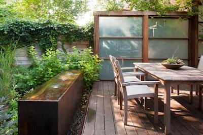 Un jardín alargado en Toronto