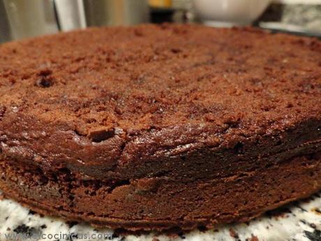 Tarta de chocolate blanco y mermelada de frambuesa