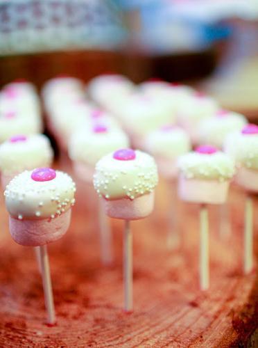 Mesas de dulces: piruletas de nubes