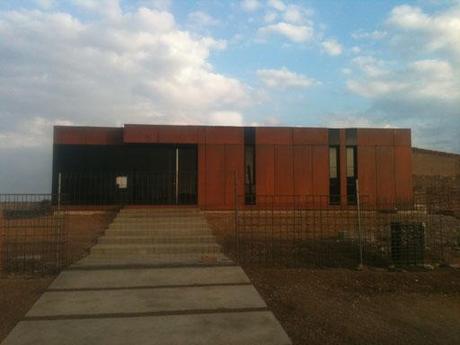 A-cero Tech Os presentamos el interiorismo de una vivienda A-cero Tech con acabado en acero corten y ubicada en Salamanca