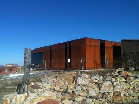 A-cero Tech Os presentamos el interiorismo de una vivienda A-cero Tech con acabado en acero corten y ubicada en Salamanca