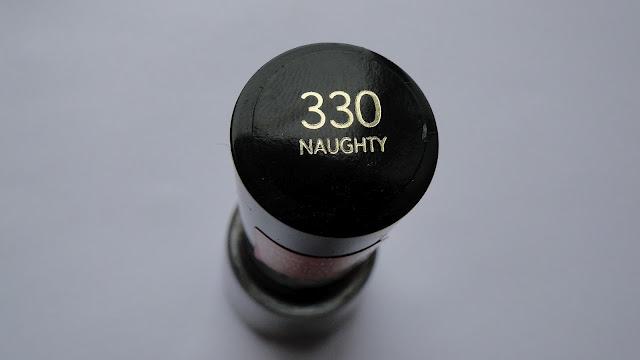 Revlon, uñas y ojos.