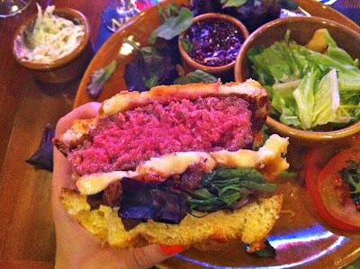 Foster hollywood, y la guerra en la cocina.