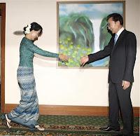 Un presidente surcoreano visita Birmania por primera vez en casi tres décadas Un presidente surcoreano visita Birmania por primera vez en casi tres décadas