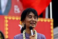 La opositora birmana Suu Kyi visitará los campos de refugiados en Tailandia