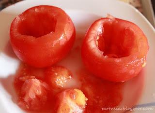 Tomates rellenos con copete