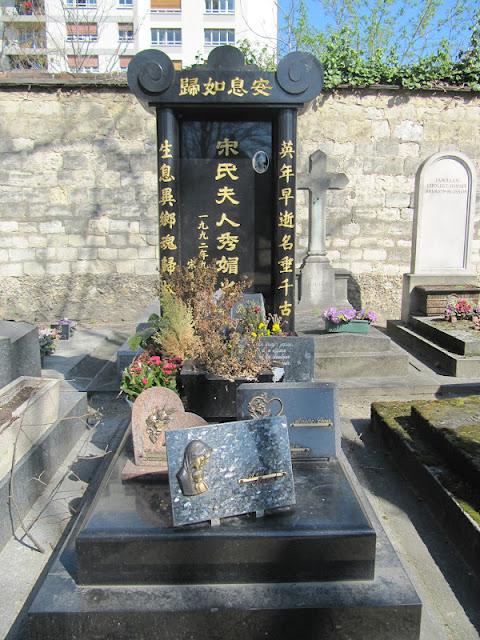 EN EL CEMENTERIO DE MONTPARNASSE