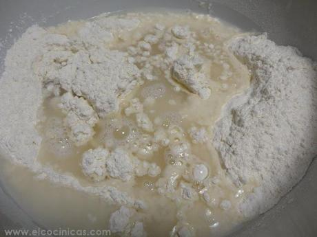 Bollos de pan casero. Francesillas