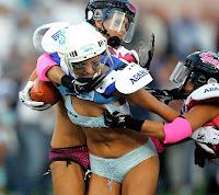 Espectáculo reconvertido en deporte: Fútbol americano en lencería