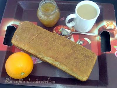 Pan de molde de leche y canela con naranja confitada