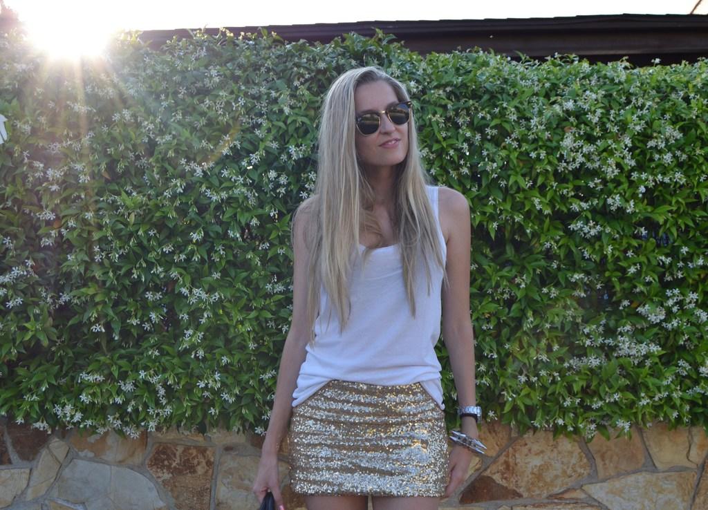 Golden skirt and tank top