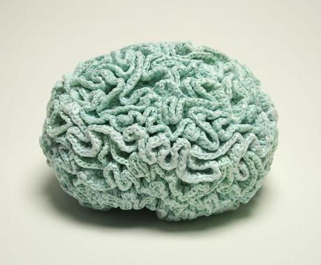 Tejer con plástico.