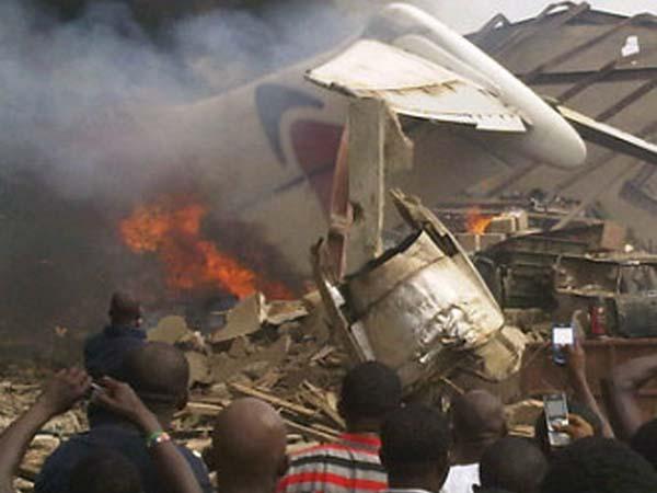 TRAGEDIA: Se estrelló un avión con 153 pasajeros EN NIGERIA