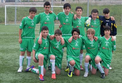 RIBEIRO Y ALERTA TRAVIESAS INFANTIL DESCIENDEN EN EL GRUPO SUR GALLEGO RIBEIRO Y ALERTA TRAVIESAS INFANTIL DESCIENDEN EN EL GRUPO SUR GALLEGO