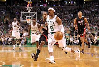 Los Celtics igualan la eliminatoria (93-91)