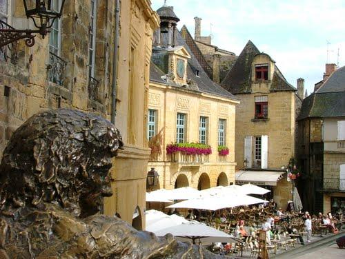 PÉRIGORD NEGRO (I): SARLAT LA CANEDA UN PUEBLO DE CUENTO