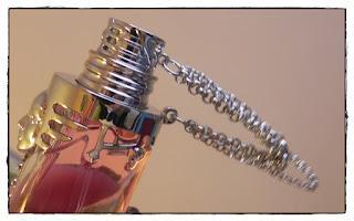 Look inspirado en fragancia...Womanity EDT Look inspirado en fragancia...Womanity EDT