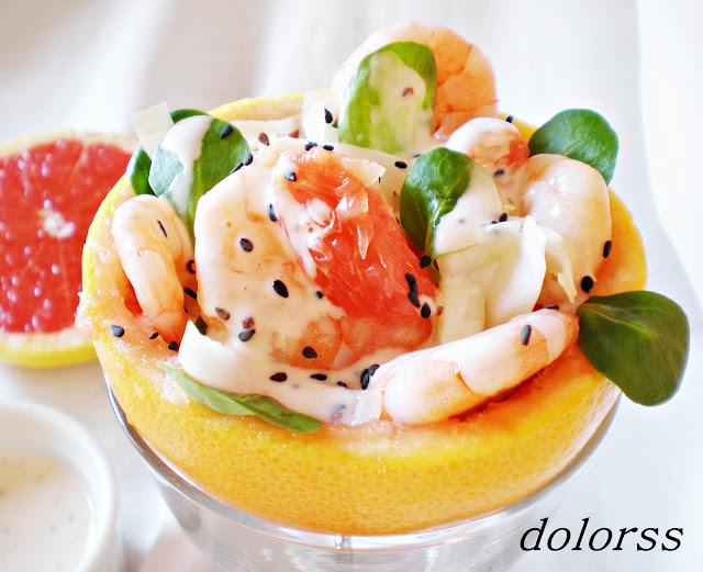 Ensalada refrescante de pomelo, endibias y  gambas