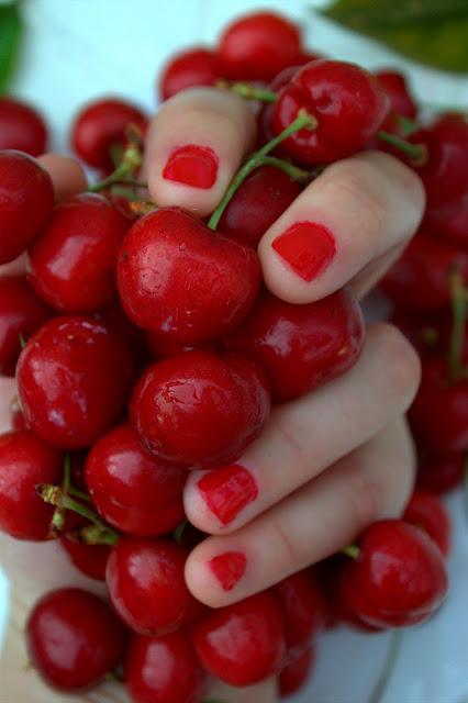 Beauty Food Fusion- Rojo cereza Fame Fatal con essence