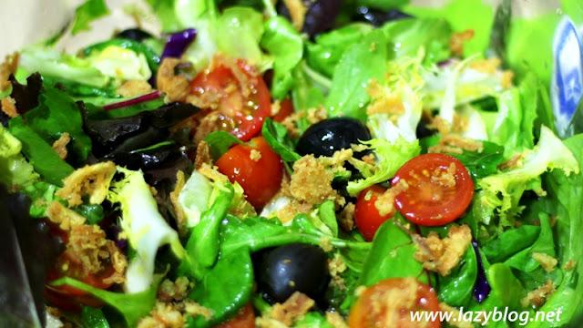 Copa de ensalada de vieiras al romesco #díadelaensalada