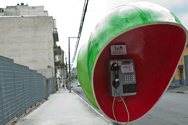 Call Parade: Transformando las cabinas telefónicas en obras de arte