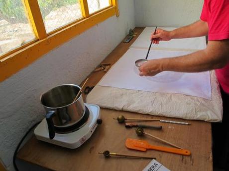 Convierte sábanas en pareos batik