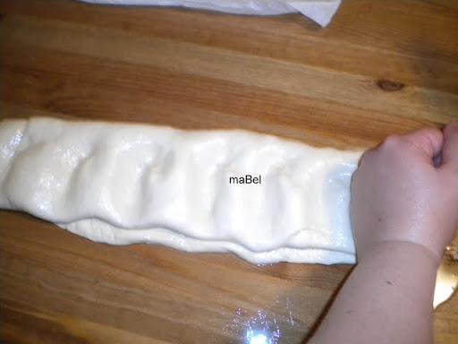 Medialunas de grasa y churrinches fáciles