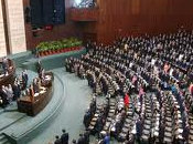 julio pelea Congreso