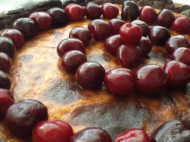 Tarta de Cerezas y Chocolate Blanco