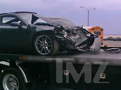 FAMOSAS: Lindsay Lohan se accidentó con su auto