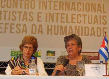 20120609170005-intelectuales-rio-nota.jpg