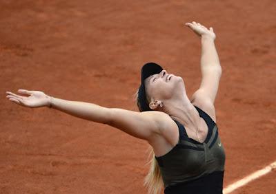 Sharapova salda su cuenta con Roland Garros deshaciendo a Errani