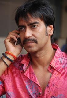 Actores de Bollywood con bigote.