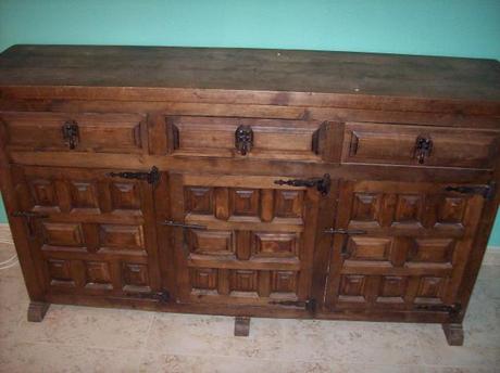 Ha caído en mis manos el típico mueble que todo el mundo ...