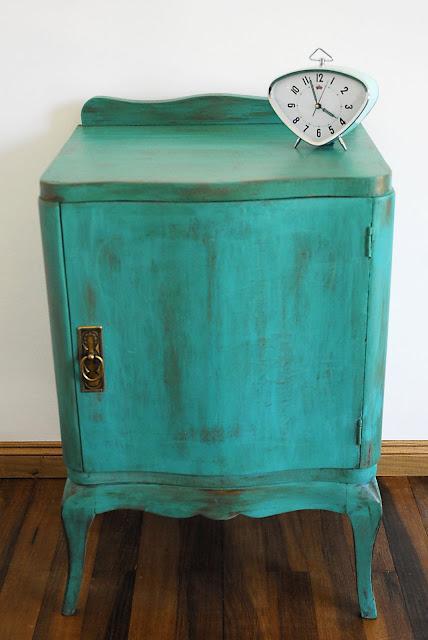 Ha caído en mis manos el típico mueble que todo el mundo ...